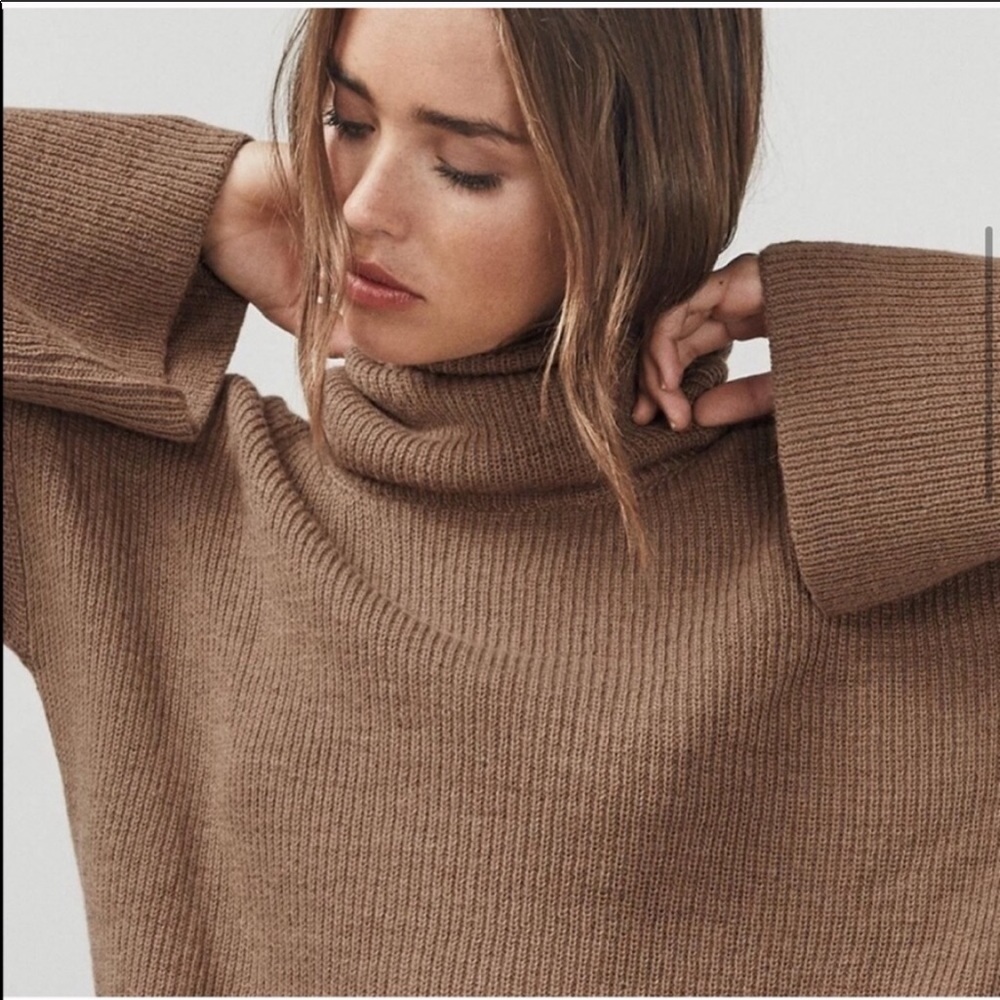 Reformation small alpaca sweater small